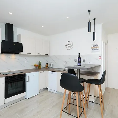 Manilu Apartment