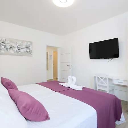 Apartment Manilu *