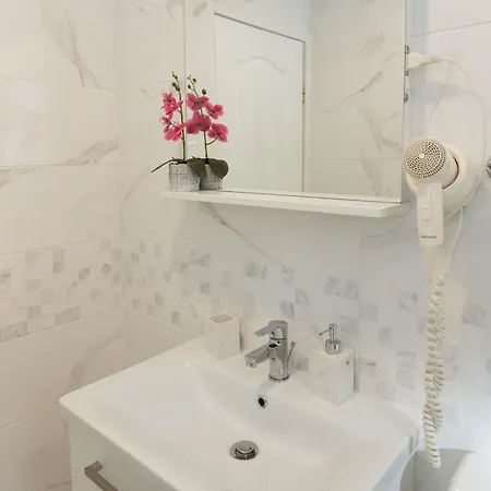 Manilu Apartment