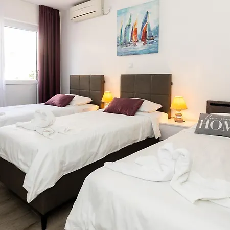 Manilu Apartment *