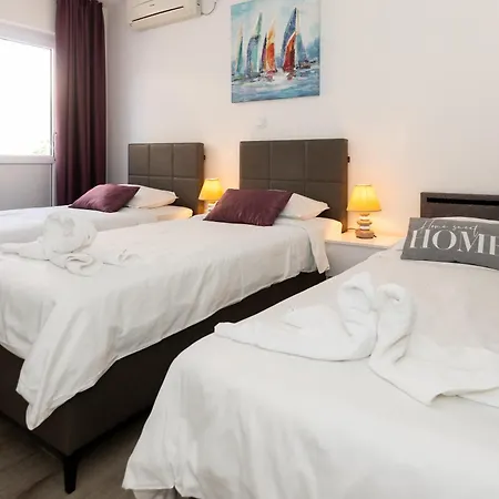 Manilu Apartman *