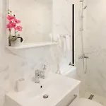 Manilu دوبروفينك