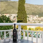 Manilu דירה